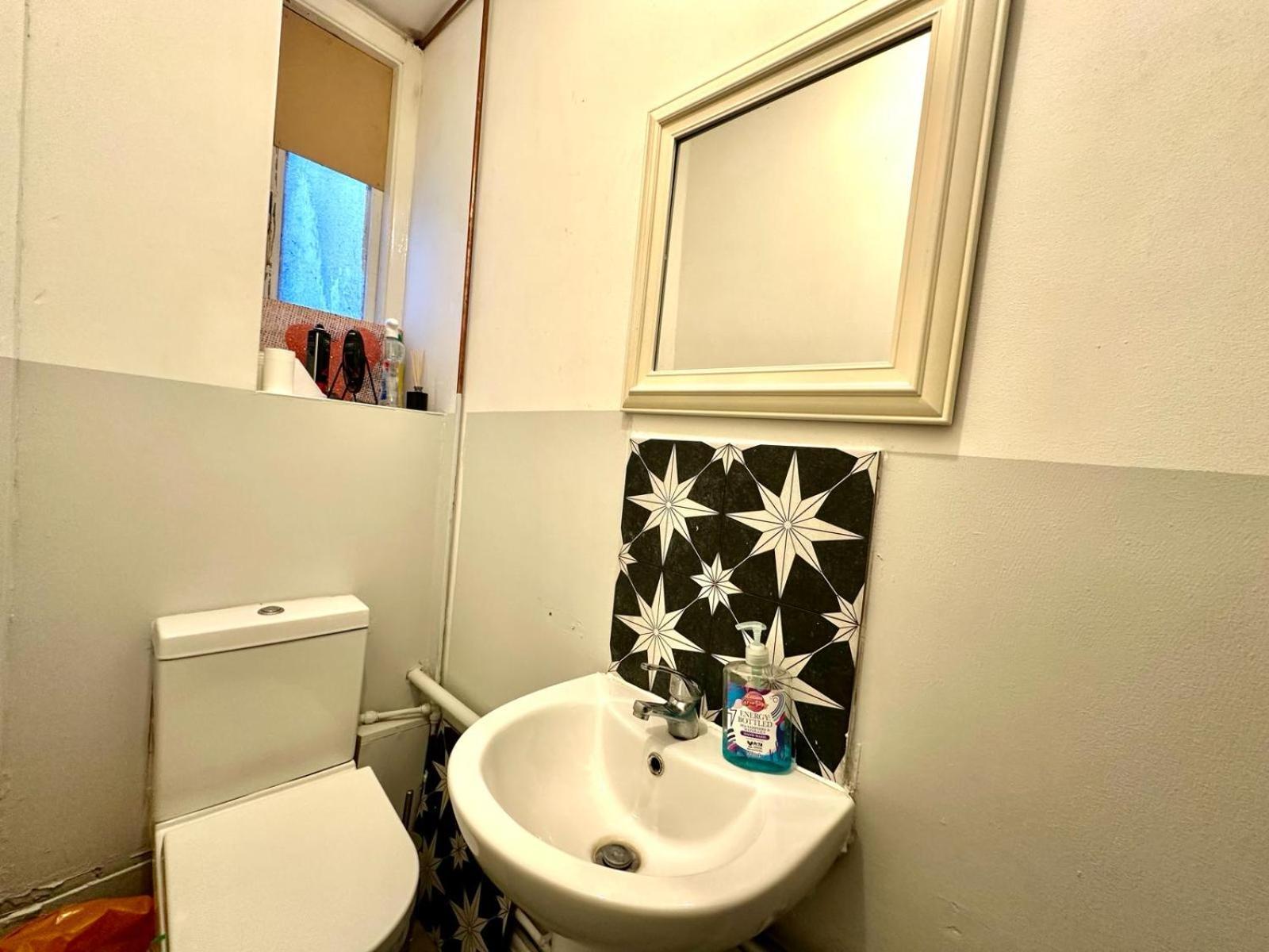 לונדון Whitechapel Station Rooms מראה חיצוני תמונה